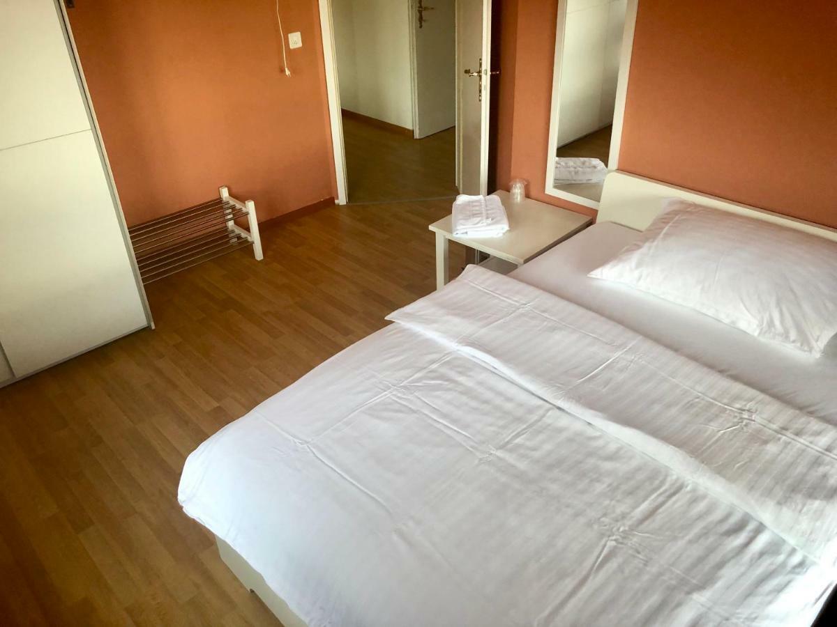 Room Bistro 33 Commugny Exterior foto